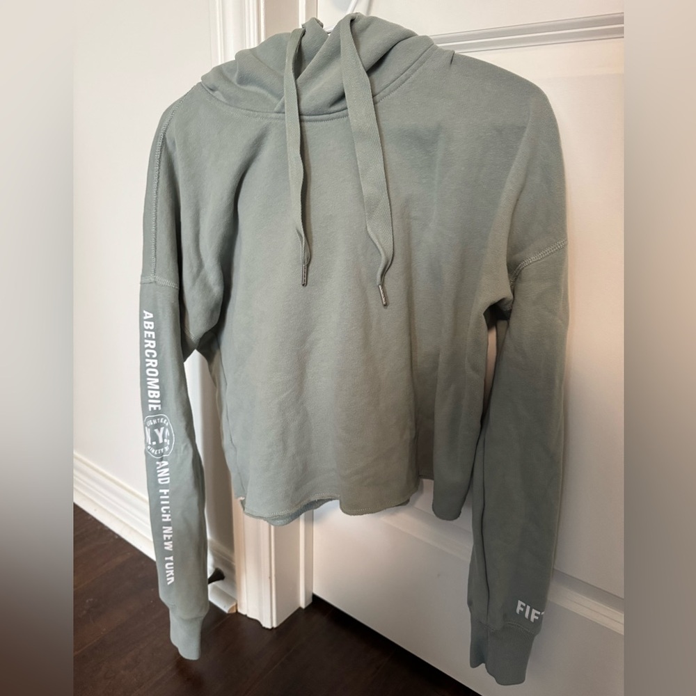 Abercrombie & Fitch Mint Green Cropped Hoodie